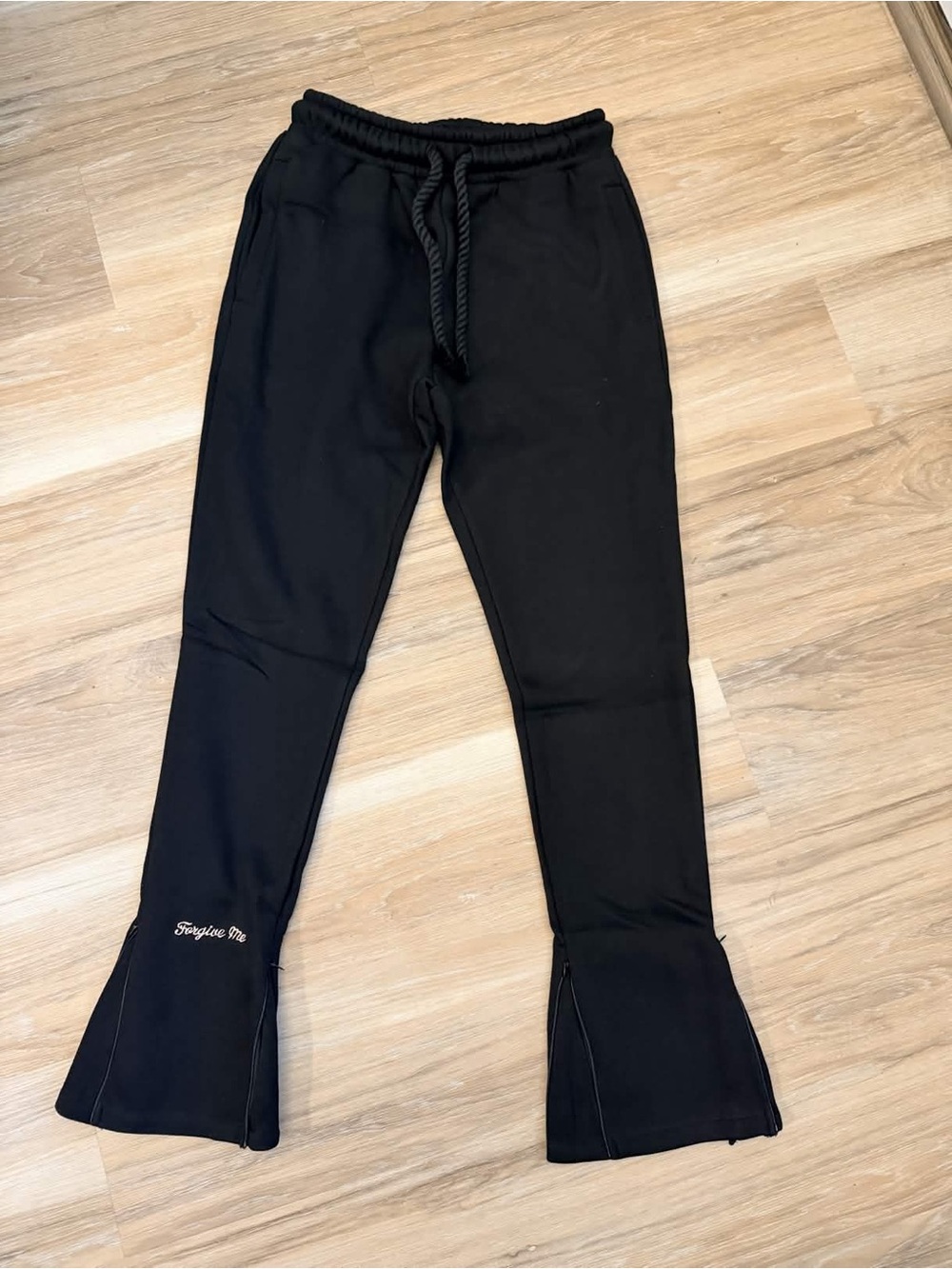 Syna World Logo Flare Sweatpants Rose / Black
